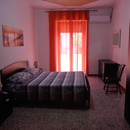 Colors House Bed & Breakfast Алгеро Екстериор снимка